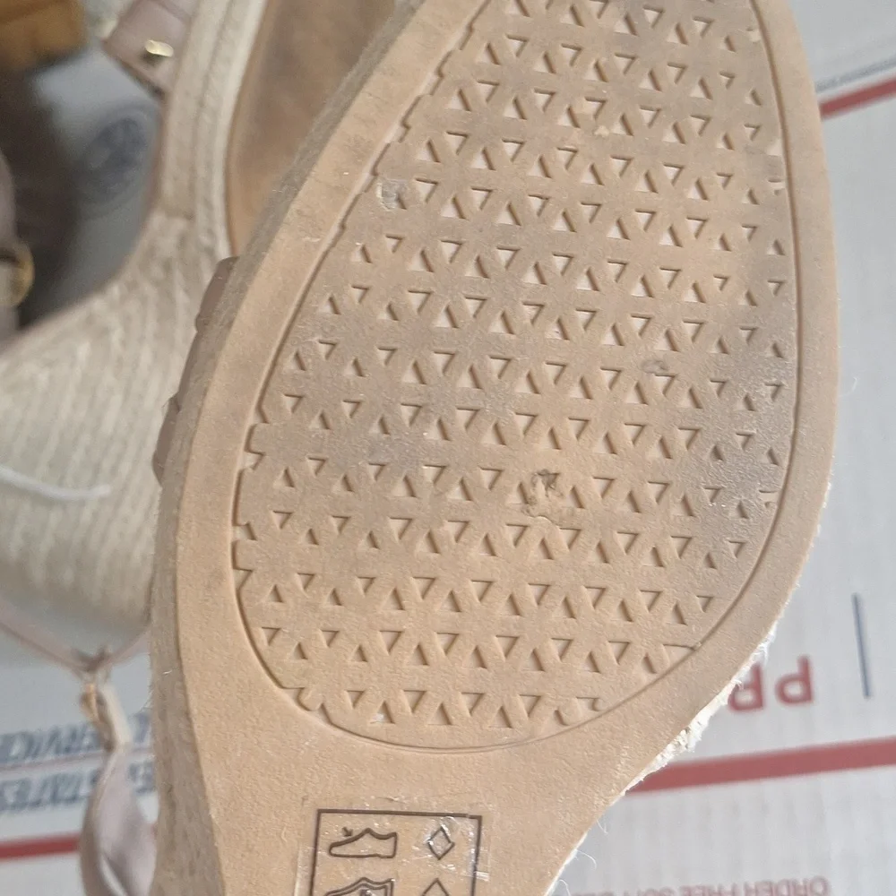 Qupid Birch Taupe Mocha Espadrille Wedges SIZE 9